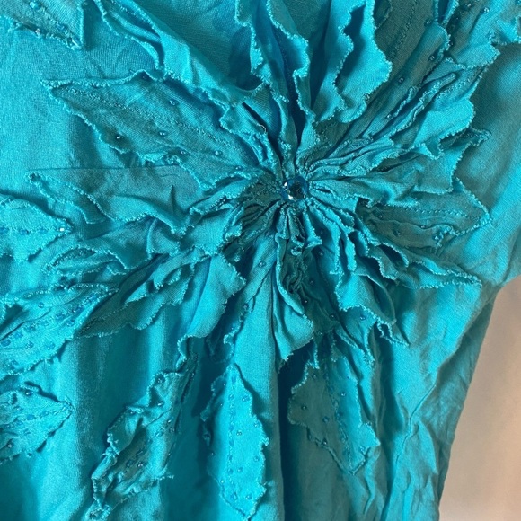 Shirt - Picture 2 of 4